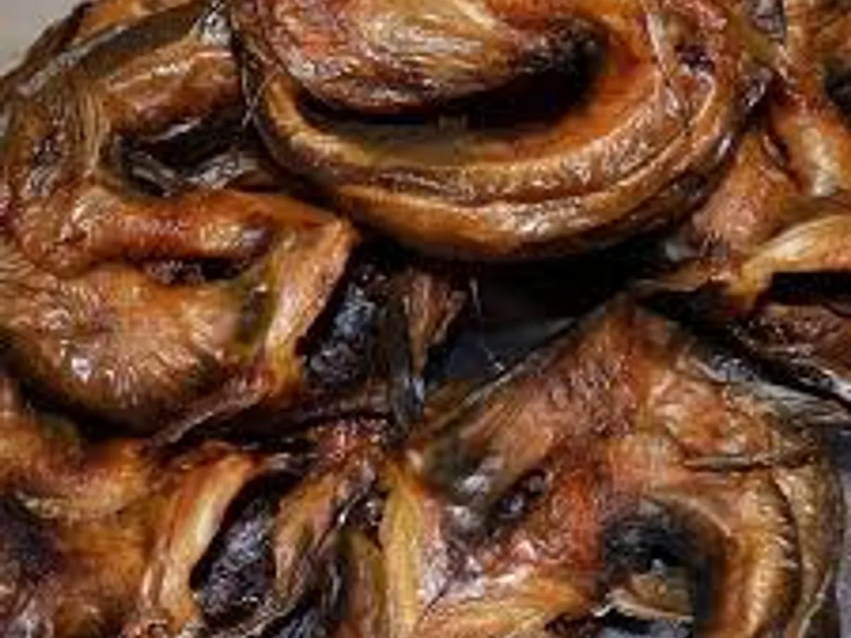 Silure Fumé Entier - Food & Cuisine - Palermo